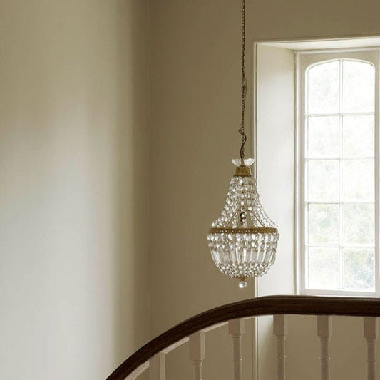 Intérieur peint avec Farrow & Ball Old White, blanc neutre raffiné