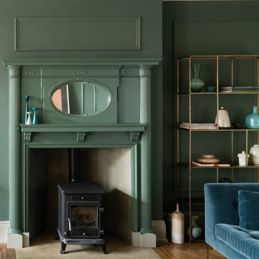 Intérieur peint avec Farrow & Ball Green Smoke, vert fumé élégant