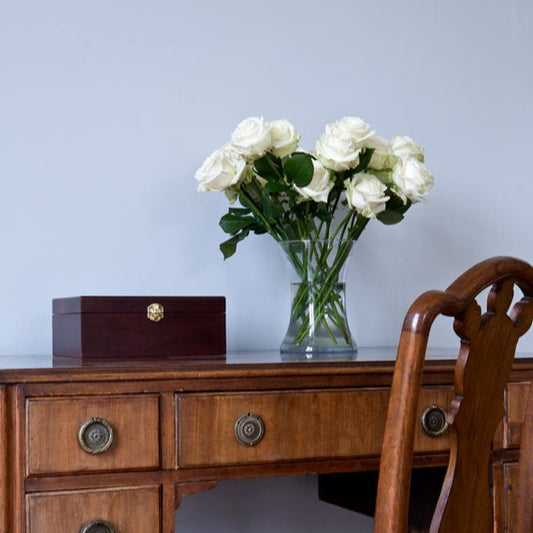 Intérieur peint avec Farrow & Ball Skylight, bleu gris pâle