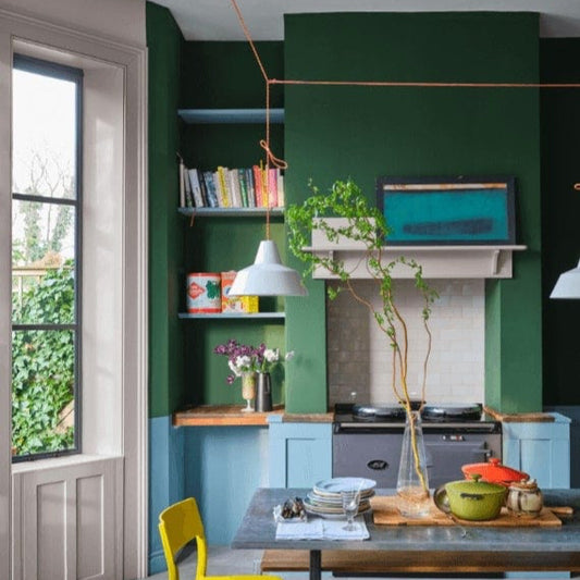 Intérieur peint avec Farrow & Ball Beverly, vert classique et rassurant