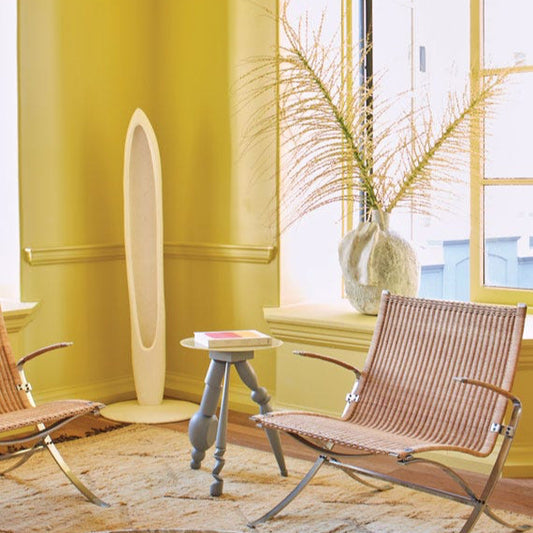Intérieur peint avec Farrow & Ball Citrona, jaune ensoleillé et joyeux