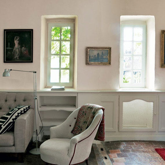 Intérieur peint avec Farrow & Ball Dimity, taupe clair chaud