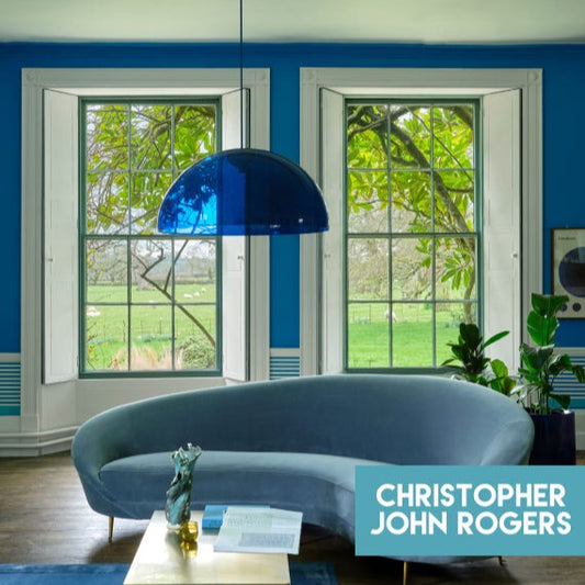 Intérieur avec la peinture Farrow & Ball Pea Flower Tea, un bleu vif et frais