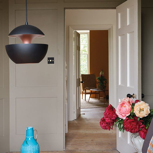 Intérieur peint avec Farrow & Ball Broccoli Brown, brun naturel et chaleureux