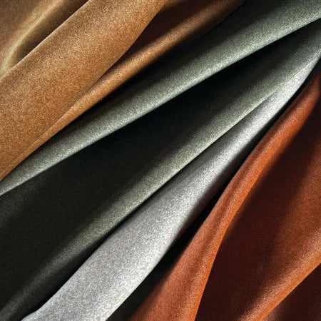 Zoom sur le tissu Anatolie – velours doux et gonflant aspect laine mohair