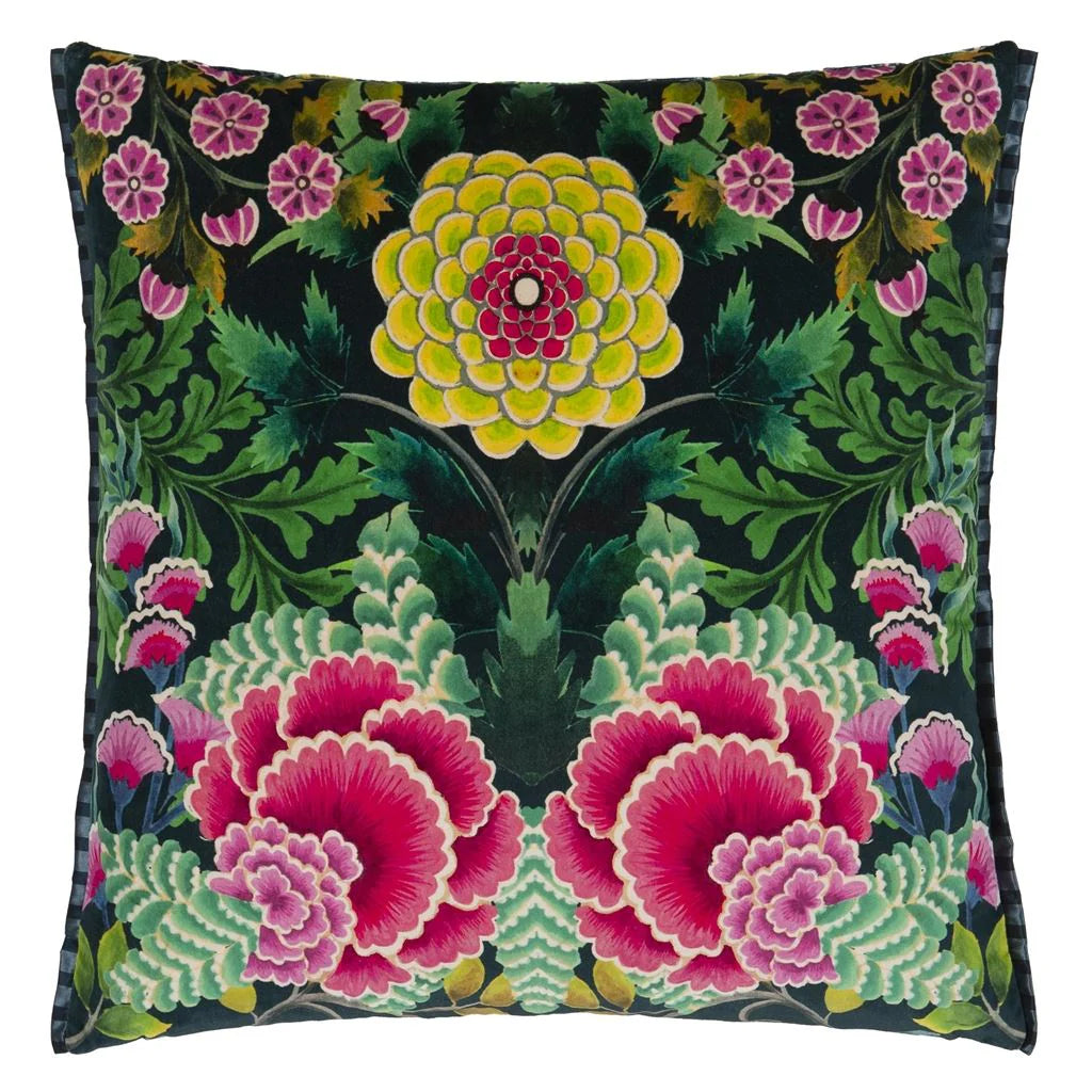coussin-brocart-decoratif-designers-guild-ccdg1467.jpg
