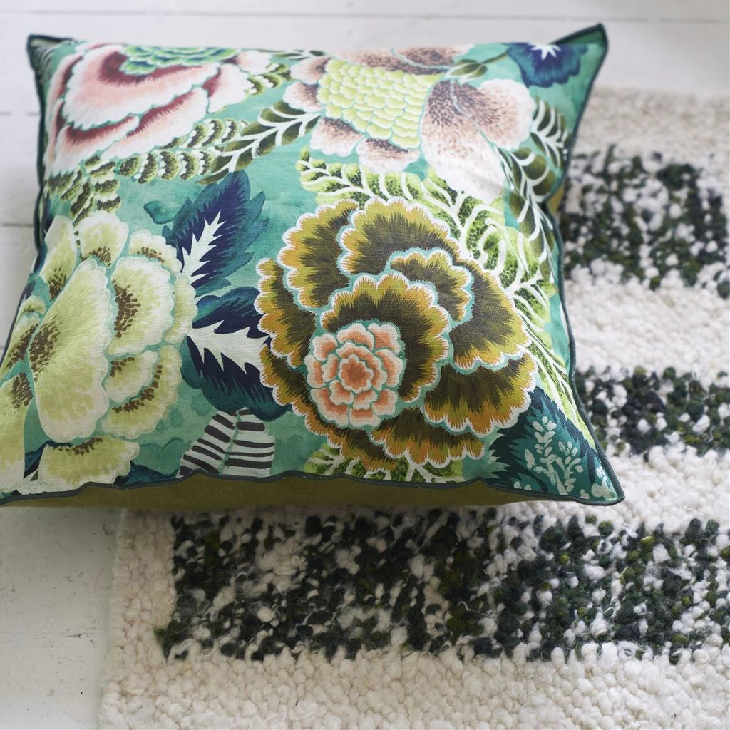 coussin-rose-des-dames-designers-guild-rose.jpg
