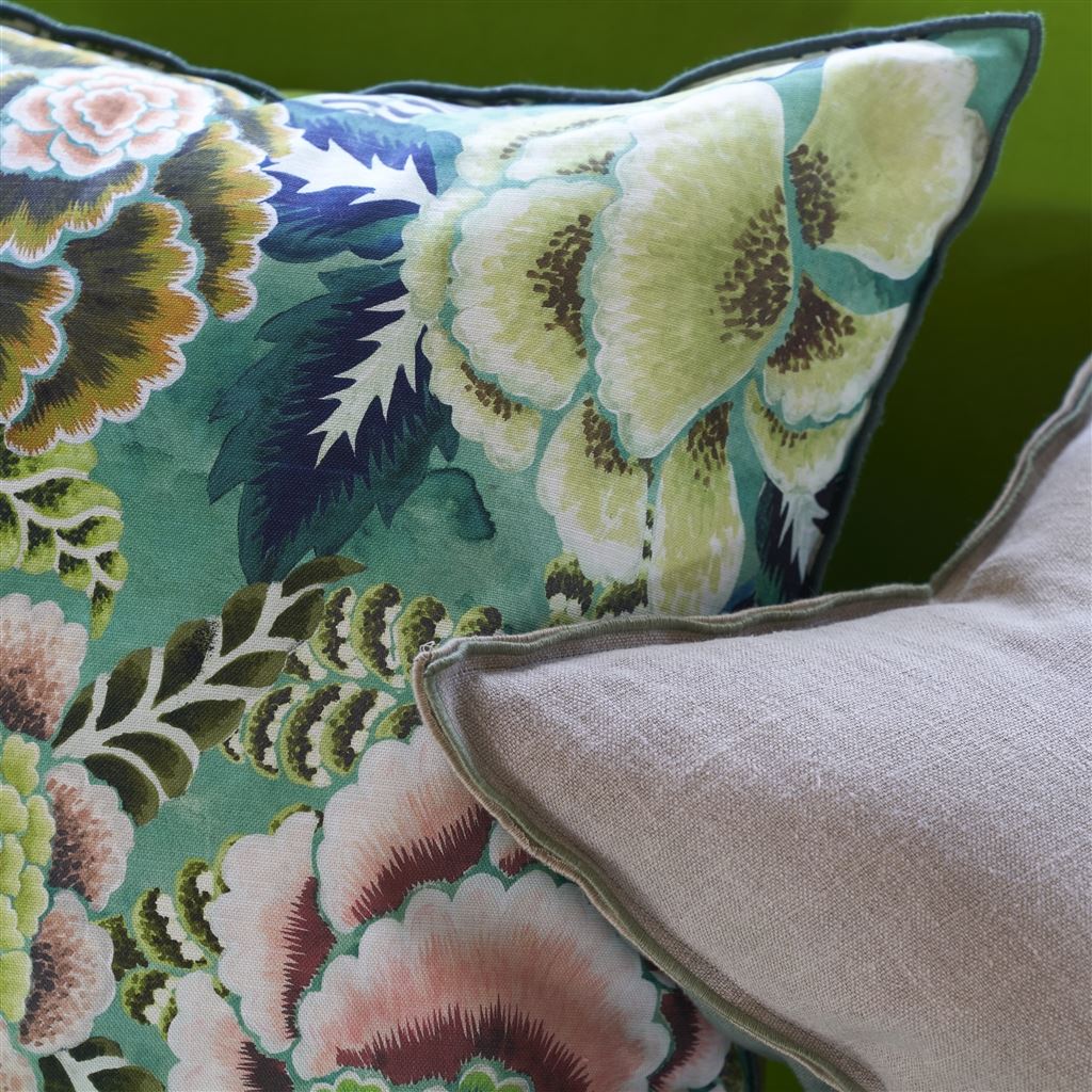coussin-rose-des-dames-designers-guild-rose.jpg

