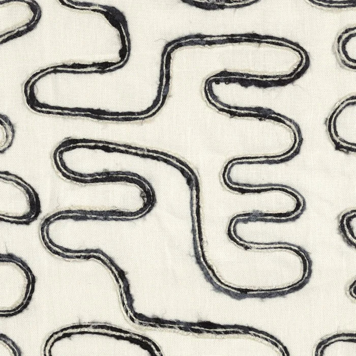 Coloris exclusif du tissu Bal Musette brodé main
