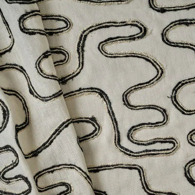 Coloris exclusif du tissu Bal Musette brodé main