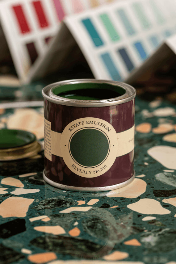 Pot d'échantillon peinture Beverly No.310 Farrow & Ball profondeur du vert forestier