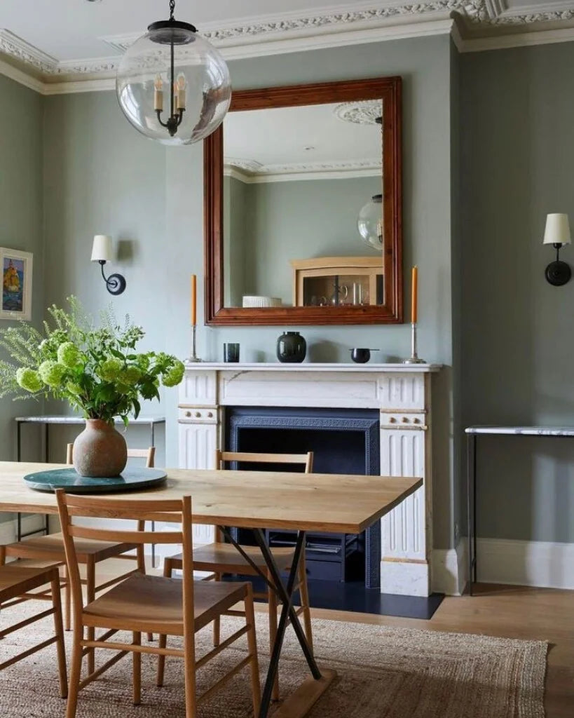 Nuance Blue Gray No.91 Farrow & Ball alternant entre bleu et gris selon la lumière