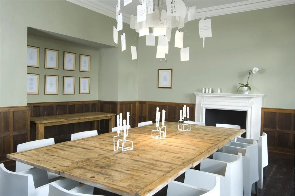 Peinture Farrow & Ball Blue Gray No.91 gris bleu frais sur mur salle à manger