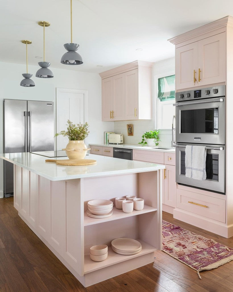 Cuisine avec Peinture Farrow & Ball Calamine rose délicat grisé