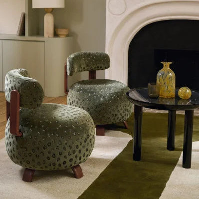 Fauteuil habillé du tissu DAIM – velours brodé élégant et résistant pour sièges
