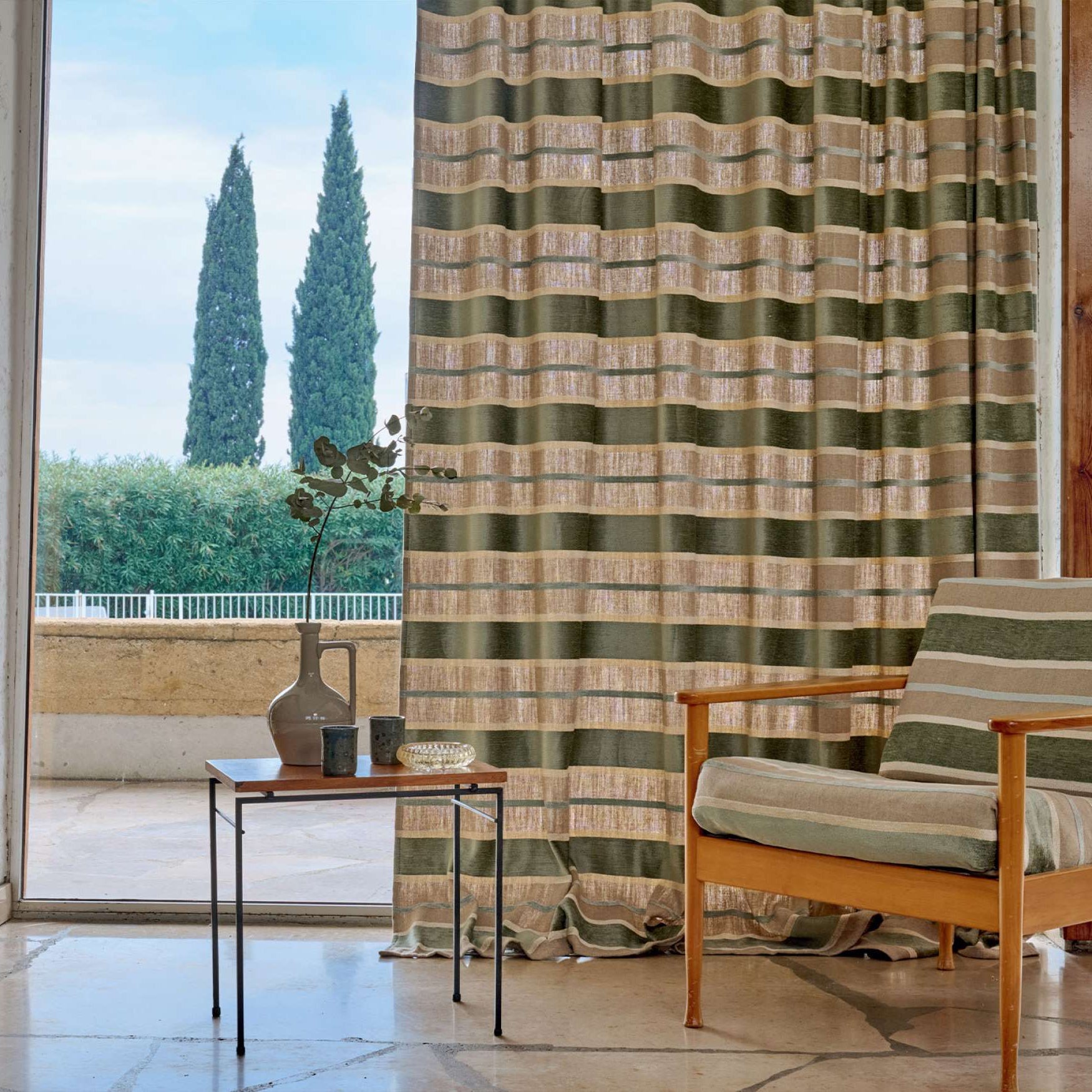 Tissu ERNA Elitis outdoor rayure chenille sur fond lin