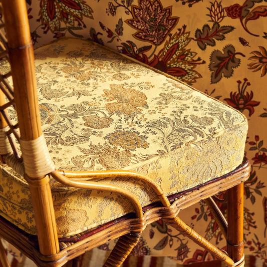 Tissu FÉLICITÉ jacquard mat avec effet brodé issu de l'archive florale Quenin