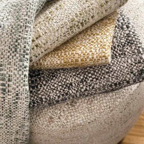 Zoom sur le tissu Kiona – mélange coton et lin avec fils colorés et polyester