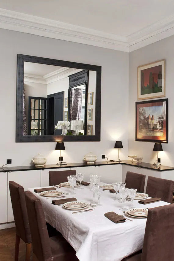 Peinture Farrow & Ball Skimming Stone gris clair chaud dans salle à manger