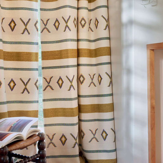 Tissu ZAGORA Elitis jacquard épais inspiré des couvertures berbères avec effet brodé