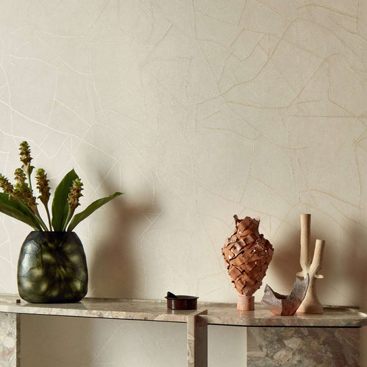 <img src="elitis-kintsugi.jpg" alt="Papier peint Elitis Kintsugi – lignes dorées et textures raffinées" />