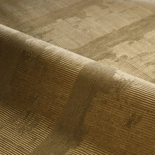 Zoom, papier peint Nérikomi Casamance, texture mur ancien et reflets métalliques
