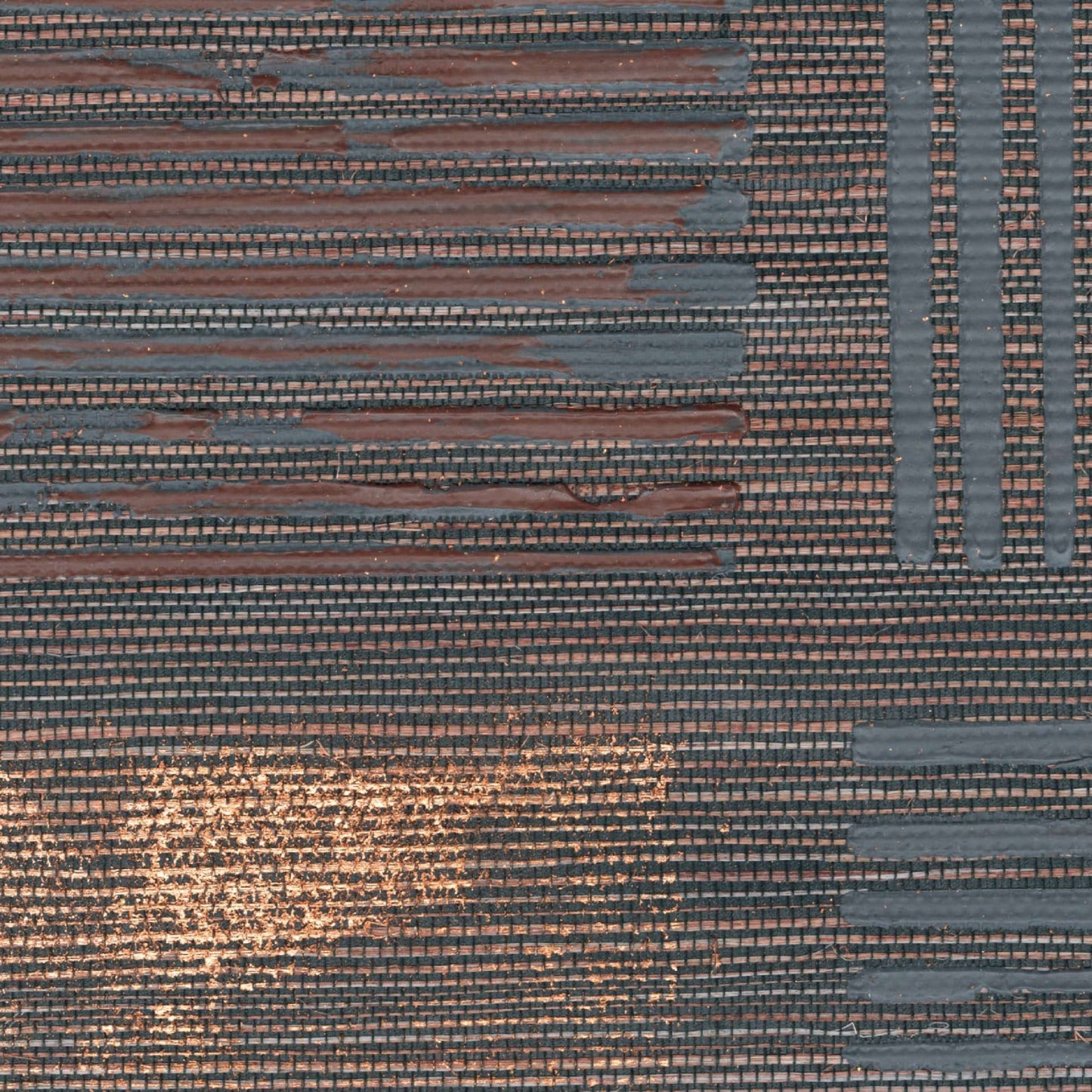 <img src="elitis-kalliste-detail.jpg" alt="Détail du revêtement mural Elitis Kallisté – matières subtiles et finition élégante" />